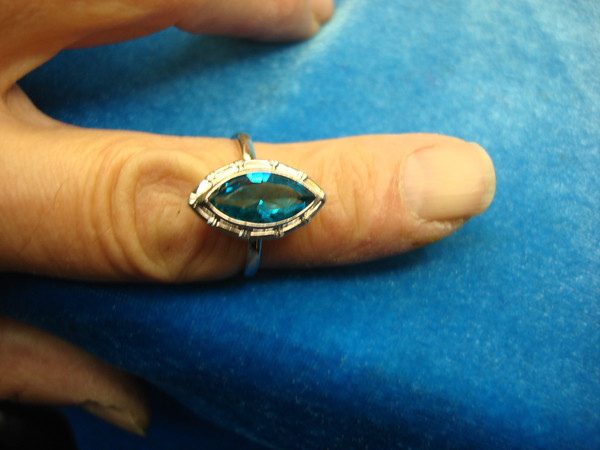 Blue Marquise Cocktail Ring | Sterling Silver Size 9 1/2 (Pre-Owned, Excellent Condition)