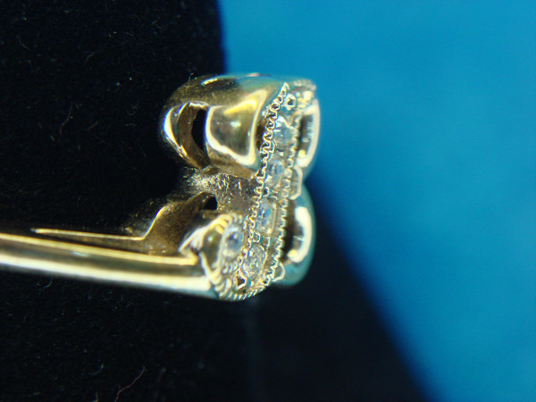 Vintage Avon Gold-Tone Ring with Sparkling B & Diamonds - Size 9