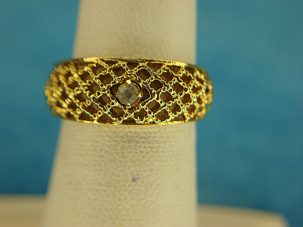 Avon Gold Tone Basketweave Ring with Brilliant Accent - Size 5.5, Preowned Excellent Condition