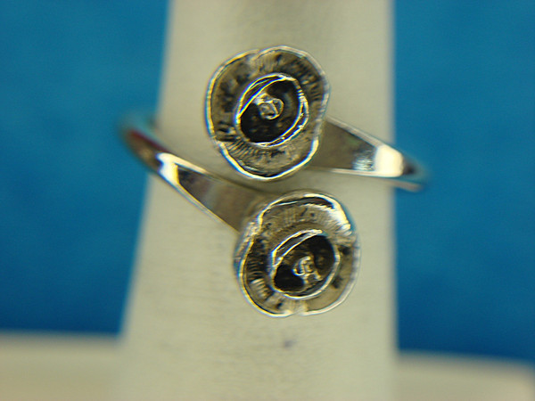 Vintage Sarah Coventry Rose Ring - Silver Tone Size 6