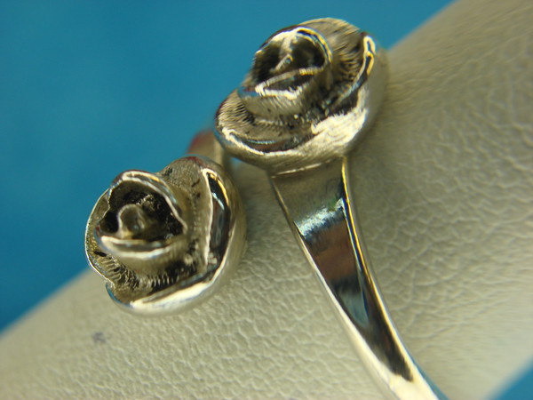 Vintage Sarah Coventry Rose Ring - Silver Tone Size 6