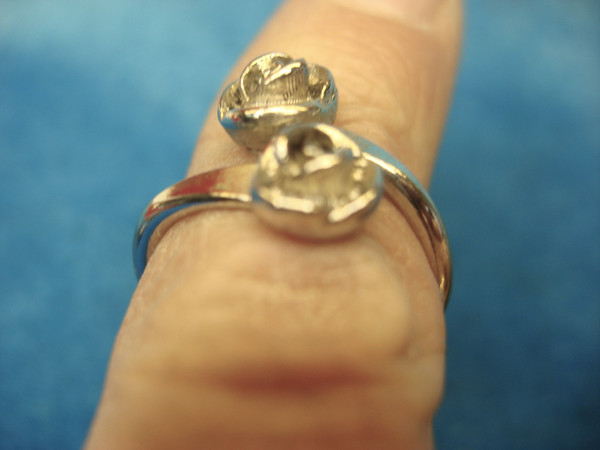 Vintage Sarah Coventry Rose Ring - Silver Tone Size 6
