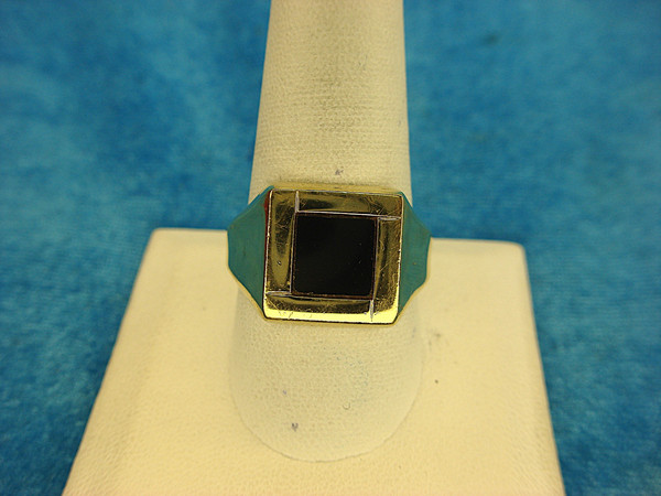 Vintage Avon Men's 18K Gold Electroplate Ring with Faux Onyx (Size 10 1/2)