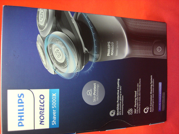 Philips Norelco 5000X Wet/Dry Shaver - New Sealed, 50-Minute Runtime & Flexing Head