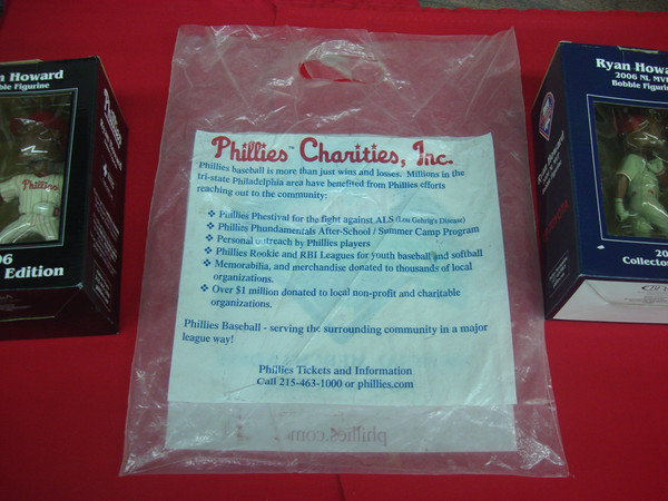 Ryan Howard Bobblehead Set (2006 & 2007) - Phillies NL MVP Commemorative -  Lot of 2