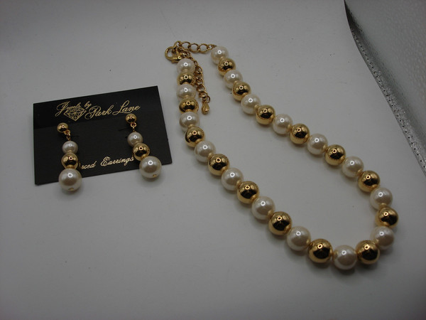 Vintage Park Lane Faux Pearl & Gold Choker Necklace & Earrings Set - Authentic & Elegant