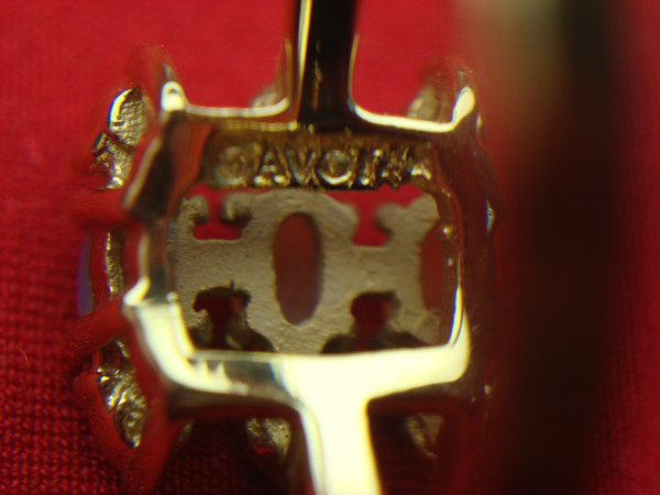 Vintage Avon Gold Tone Ring with Faux Opals & Brilliants (Size 8 3/4)