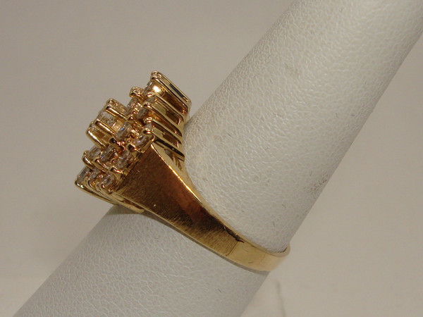 ✨ 14K Gold Diamond Ring (2ctw) - Size 7.5, SI2 Diamonds, G/H Color - Pre-Owned Sparkle!