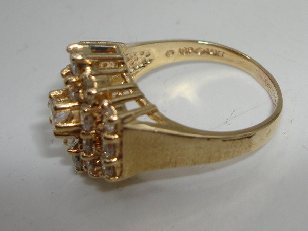 ✨ 14K Gold Diamond Ring (2ctw) - Size 7.5, SI2 Diamonds, G/H Color - Pre-Owned Sparkle!