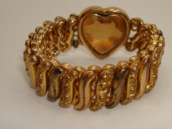 Antique Carmen D.F. Briggs Gold-Filled Heart Expansion Bracelet (1902-1922)