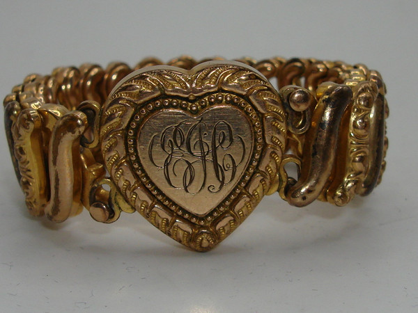 Antique Carmen D.F. Briggs Gold-Filled Heart Expansion Bracelet (1902-1922)