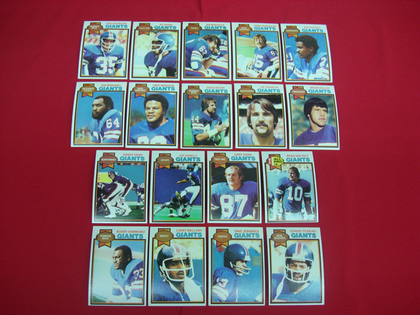 1979 Topps New York Giants Football Cards - 18 Card Lot (EX-MT+ Condition)