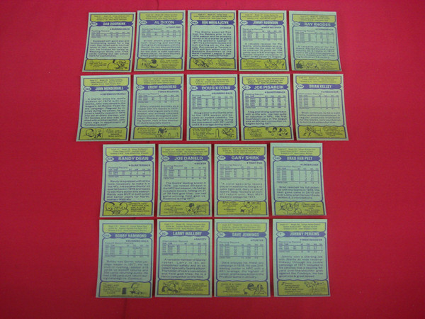 1979 Topps New York Giants Football Cards - 18 Card Lot (EX-MT+ Condition)