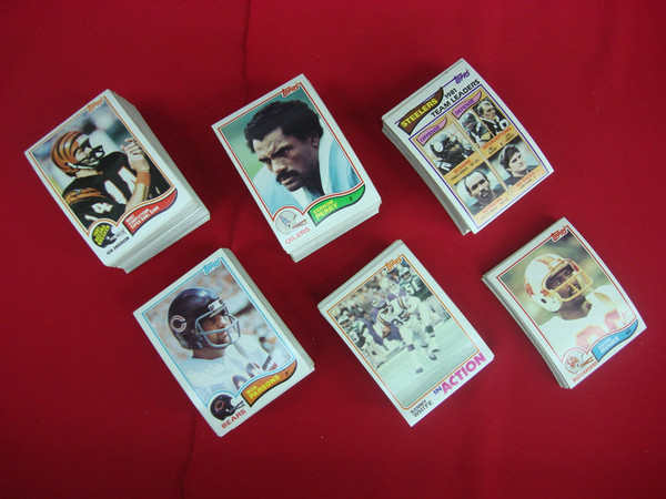 1982 Topps Football Card Collection - 457 Cards (Excellent-Mint)