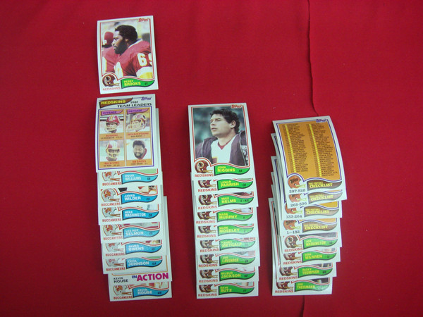 1982 Topps Football Card Collection - 457 Cards (Excellent-Mint)