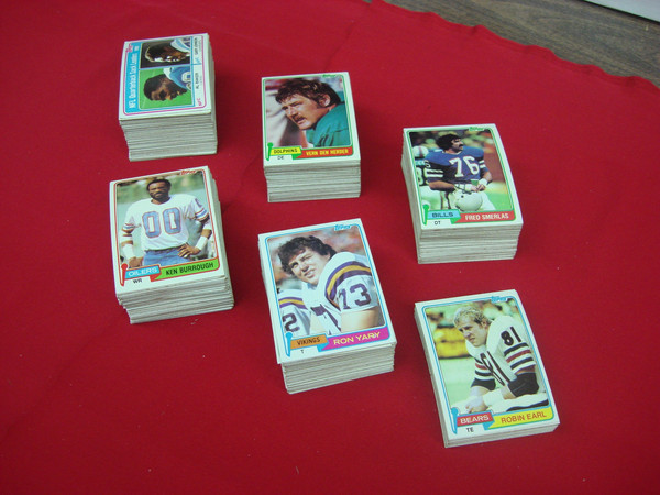 1981 Topps Football Card Lot (454/528) - Excellent-Mint Condition, Vintage Football Cards