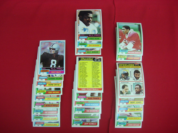 1981 Topps Football Card Lot (454/528) - Excellent-Mint Condition, Vintage Football Cards