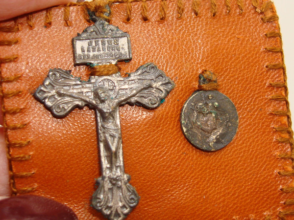 Vintage Leather Pocket Reliquary with Sacred Heart & Religious Medal - 1928