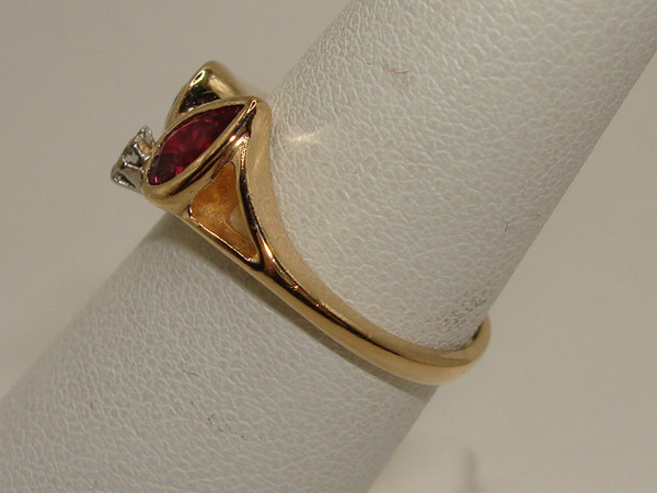 Unique 14K Gold Ruby & Diamond Accent Ring (Size 6) - Vintage Sparkle
