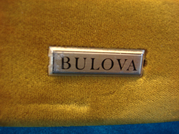 Vintage Bulova Diamond Watch Box - Gold Velvet Clamshell Case -  Excellent Display