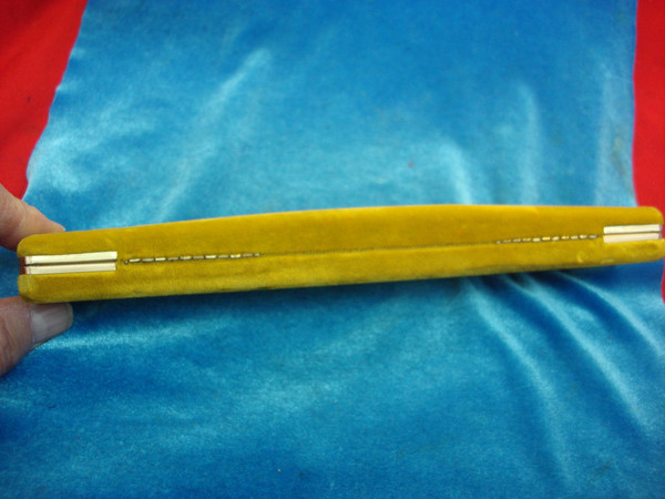 Vintage Bulova Diamond Watch Box - Gold Velvet Clamshell Case -  Excellent Display