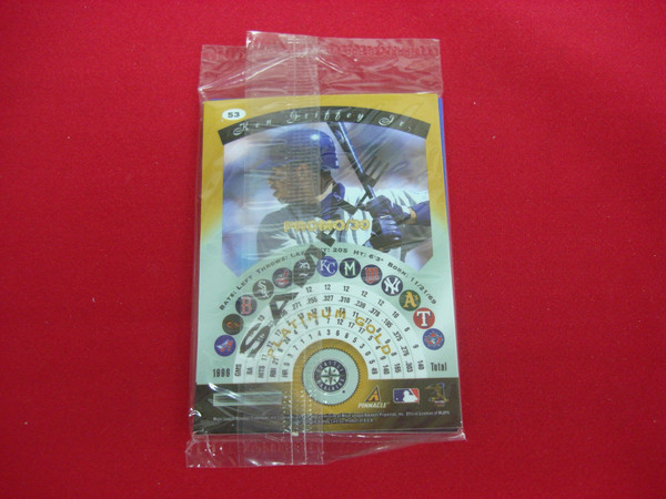 1998 Pinnacle Totally Certified Platinum Gold Sample Pack - Ken Griffey Jr. (#53) & Jeff Bagwell Promo Cards