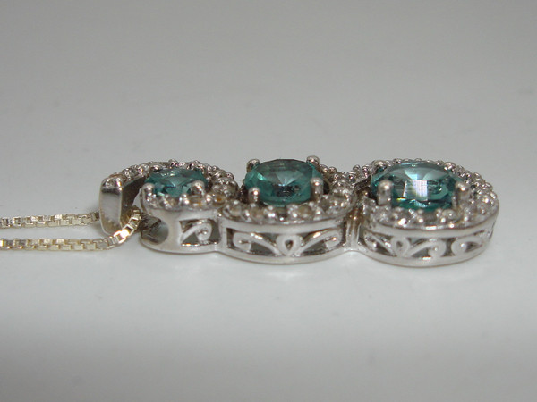 KAY Jewelers Sterling Silver Blue Topaz Pendant Necklace (1.25 CTW)