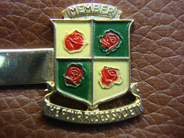 Vintage Gold Tone Four Roses Society Tie Clip - Enamel Design (1.5 inches)