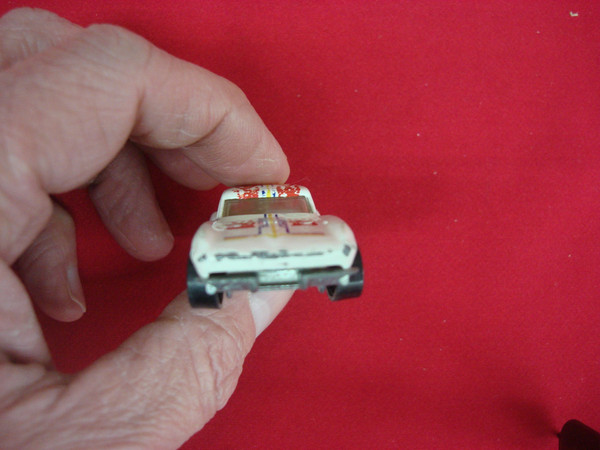 1989 Hot Wheels Black Walls '63 Corvette Stingray Split Window - White w/ Red Flames - Collectible Classic Car Model