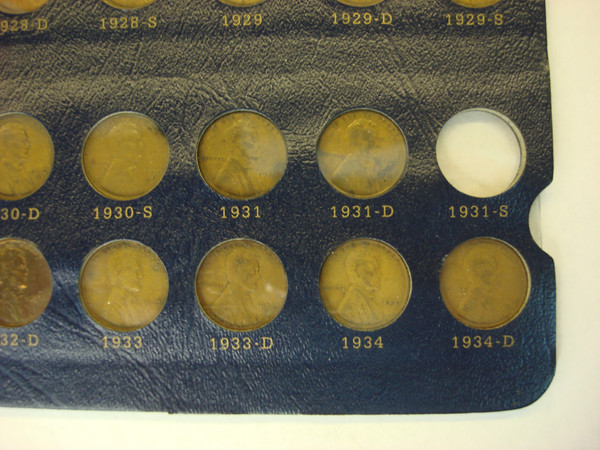 Lincoln Cents Collection 1909-1995 (212 Coins) in Whitman Album - Nice Circulated Set