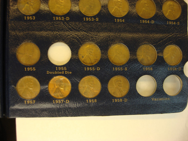 Lincoln Cents Collection 1909-1995 (212 Coins) in Whitman Album - Nice Circulated Set