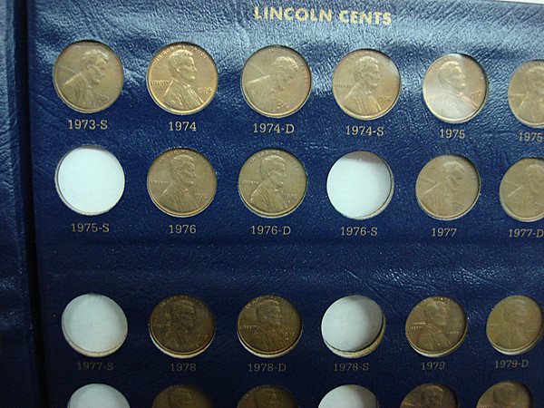 Lincoln Cents Collection 1909-1995 (212 Coins) in Whitman Album - Nice Circulated Set