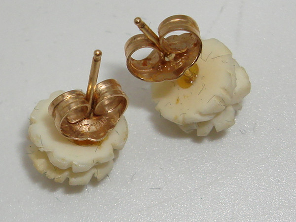 Vintage 14K Gold Carved Rose Earrings & Pendant Set - Wells Marked