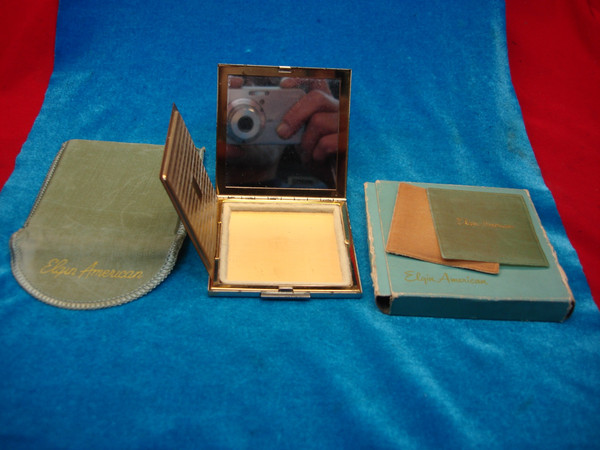 Vintage Elgin American Powder Compact (1940s-50s) - Gold Tone & Silver Detail, Rare Find