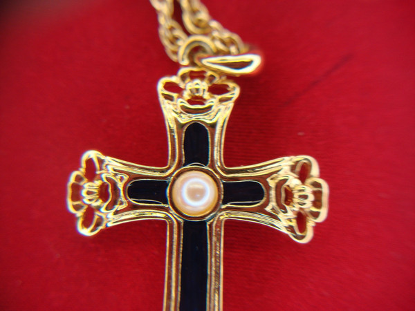Limited Edition 1994 Gold Tone Cross Necklace w/Enamel & Pearl - 24
