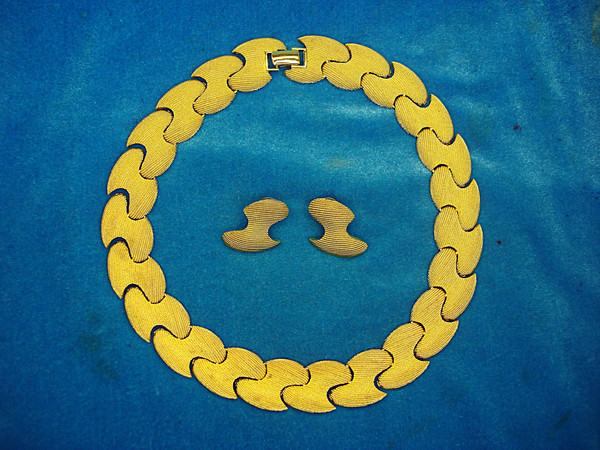 Vintage Park Lane Gold Tone Choker Necklace & Earrings Set - Estate Find, Excellent Condition