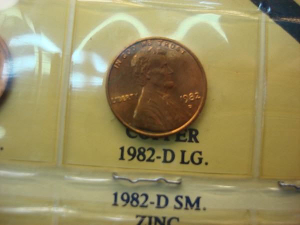 1982 Lincoln Cent Variety Set (7 PC) - Uncirculated P & D Copper & Zinc - Collectors' Coins