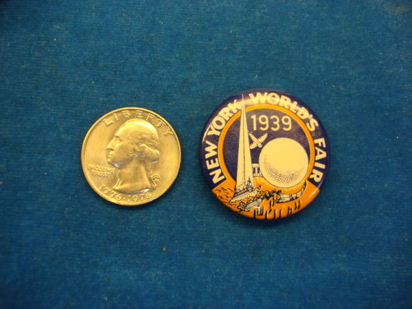 Vintage 1939 New York World's Fair Button - Excellent Condition