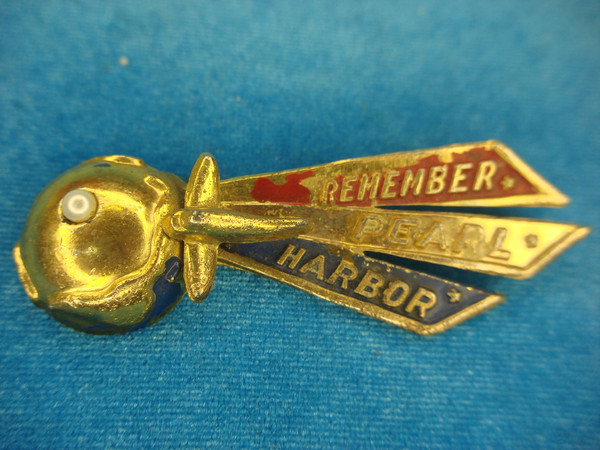 Vintage Pearl Harbor Homefront Pin - Remember Pearl Harbor Enamel Lapel Pin