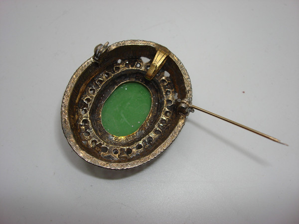 Vintage 1950s-60s Faux Cameo Pin & Pendant - Green & White, Pearls