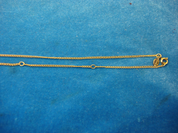 Vintage Avon Gold Tone Necklace w/ Red Teardrop Stone - Adjustable 15-19