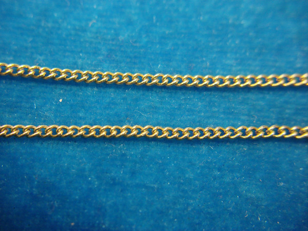 Vintage Avon Gold Tone Necklace w/ Red Teardrop Stone - Adjustable 15-19