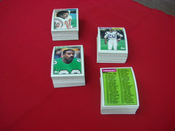 1987 Topps Football Card Collection (250+ Cards) - Excellent to Mint Condition