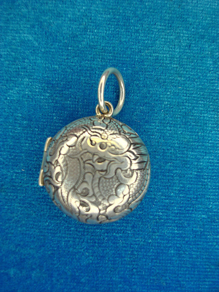 Vintage Silpada Sterling Silver Dragon Locket #S 1553 - Excellent Condition