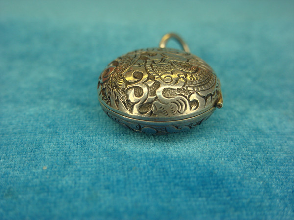 Vintage Silpada Sterling Silver Dragon Locket #S 1553 - Excellent Condition