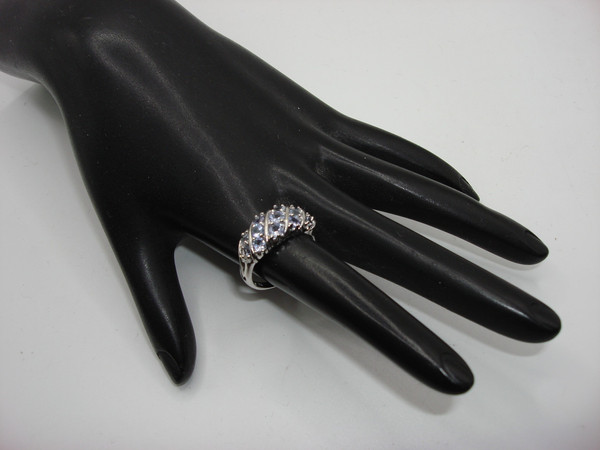 14K White Gold Tanzanite Ring | 1+ CTW Blue Gemstones | Size 8