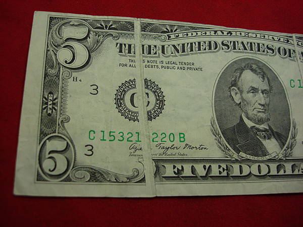 1977A $5 Federal Reserve Note Error - Ink Smudging, Blank Creases, Philadelphia BEP