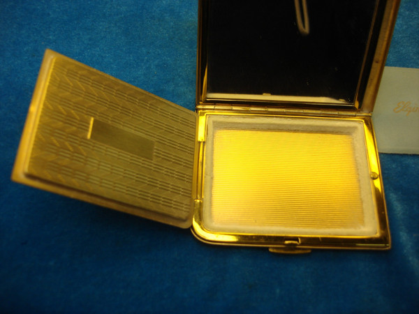 Vintage Elgin American Powder Compact - Green & Rose Scene, 1940s-50s