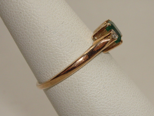 Elegant 14K Gold Emerald & Diamond Ring, Size 6 - Vintage Style