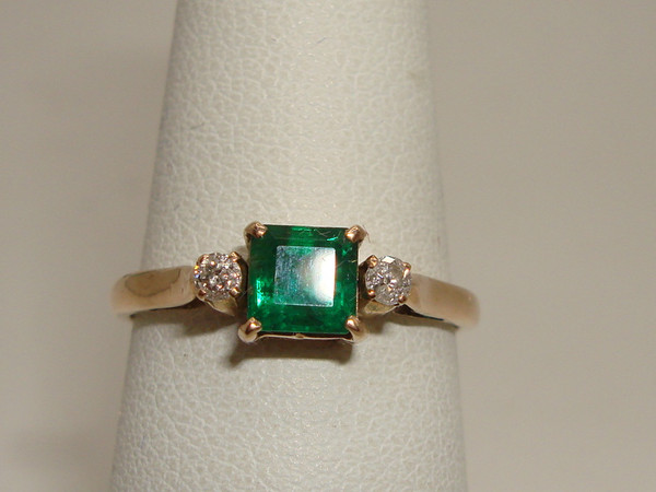 Elegant 14K Gold Emerald & Diamond Ring, Size 6 - Vintage Style
